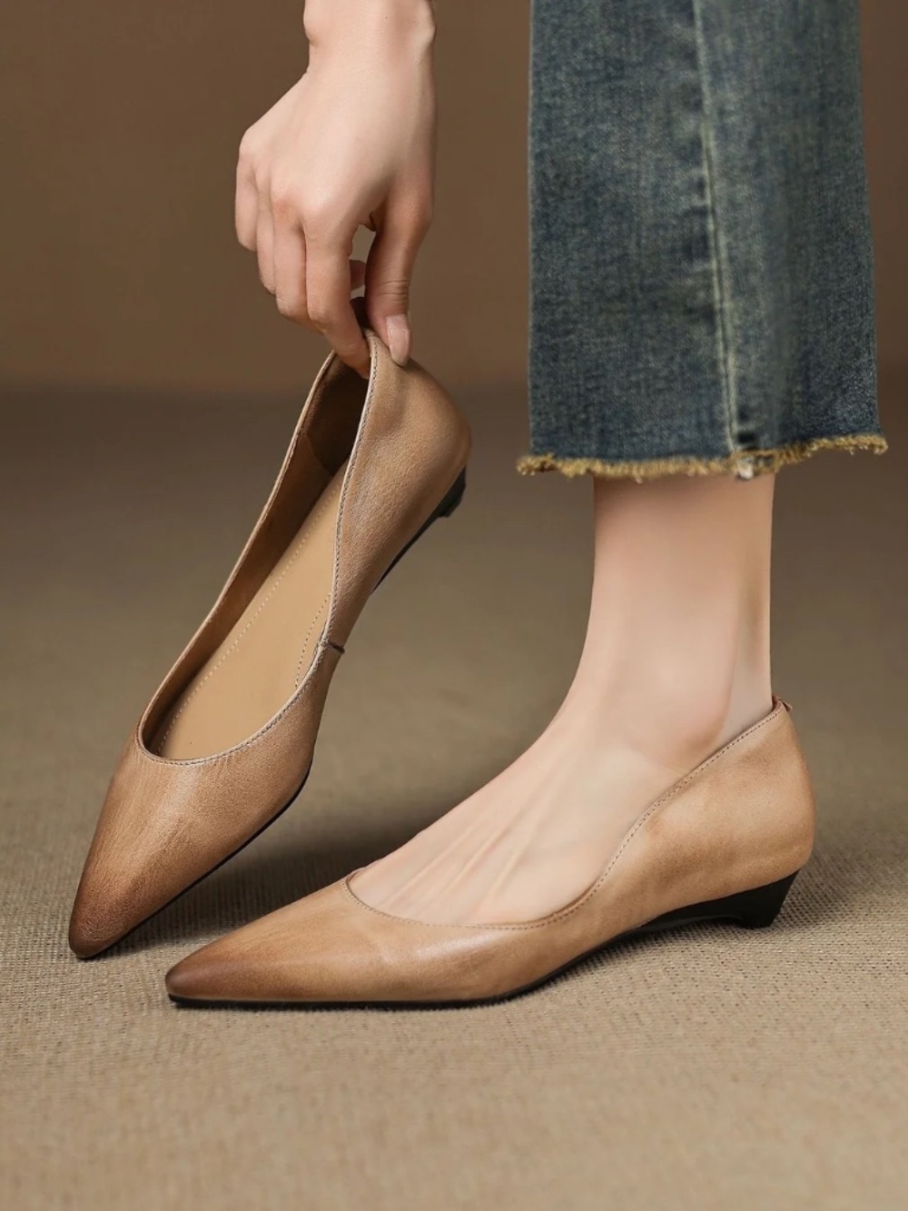 Zane Moretti Zoe Genuine Leather Flats Women's Size 39 NWOT